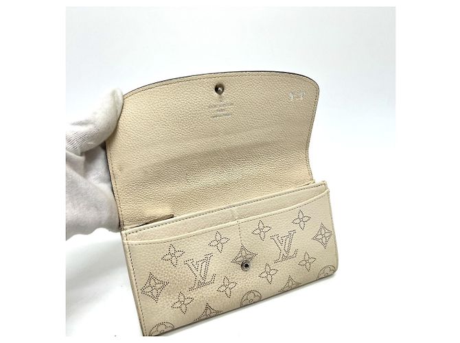 Louis Vuitton M60177 Iris Langbörse Weiß - Ansicht 9