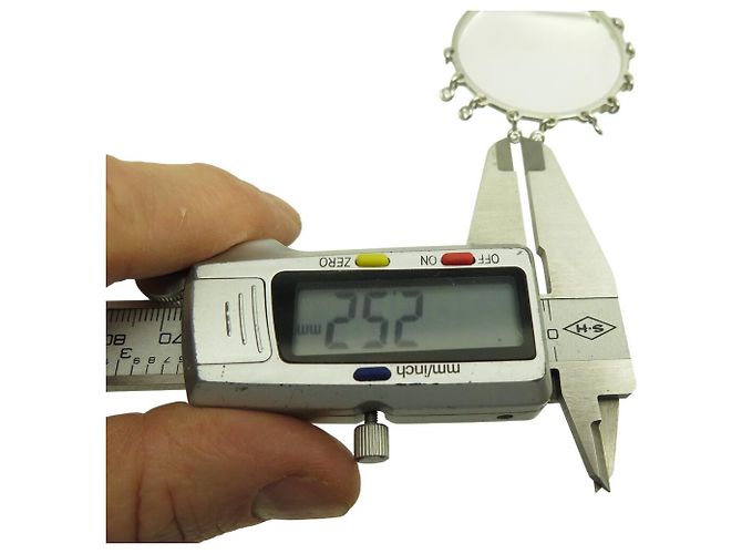 Christian Dior NOVAS ARGOLAS DE OURO BRANCO DIOR COQUINES 19GR DIAMANTE 0,9CT Prata - vista 5
