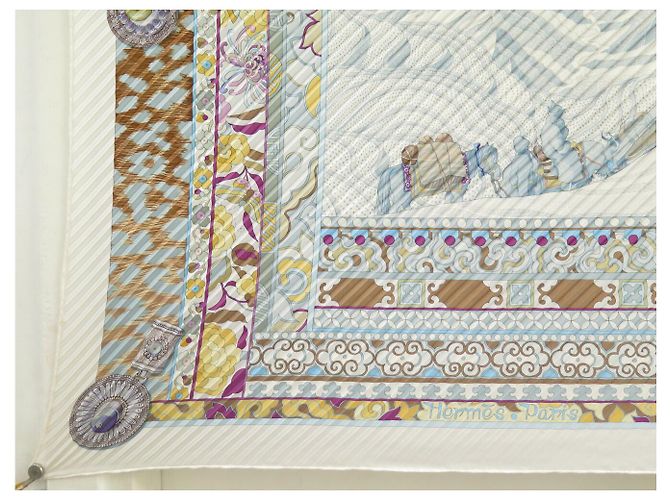Aline Hermès RARE SCIARPA PLEAT HERMES LA DONNA CON SUOLE DI VENTO + ANELLO BOLDUC Multicolore - vista 4