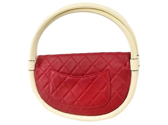 Chanel Hula Hoop Tasche aus gestepptem Lammleder mittel Rot - Ansicht 2