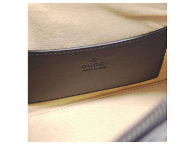 Borsa in pelle nera Gucci GG Marmont Nero - vista 8