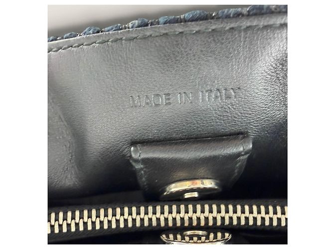 Christian Dior Diorissimo Tasche aus mittlerem metallischem Tweed mit Dior-Patch Dunkelblau - Ansicht 7