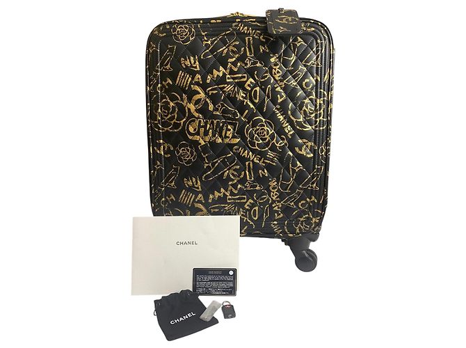 Borsa da viaggio trolley Chanel 19A Parigi New York Egitto Graffiti da portare Nero D'oro Gold hardware - vista 3