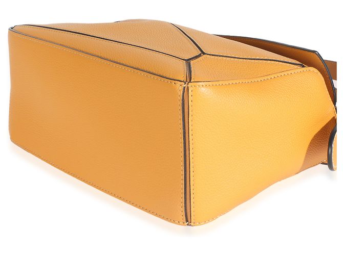 Borsa Puzzle Piccola in Pelle di Vitello Grana Gialla Loewe Giallo - vista 6