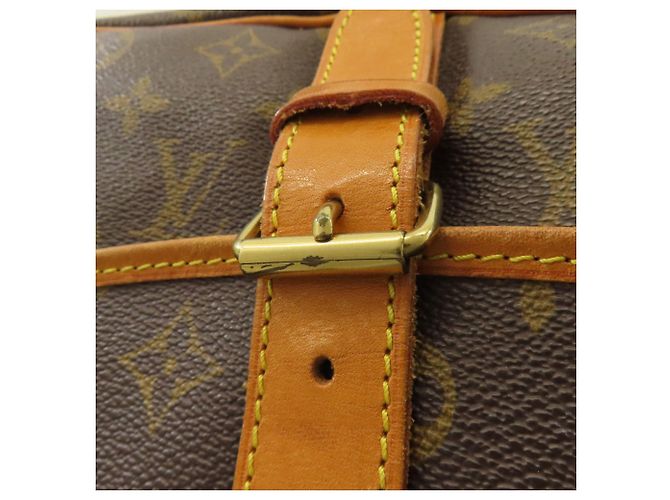 Borsa a Spalla Saumur 35 Louis Vuitton Marrone Monogramma - vista 21