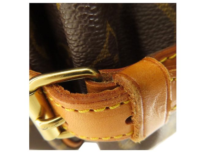 Borsa a Spalla Saumur 35 Louis Vuitton Marrone Monogramma - vista 22