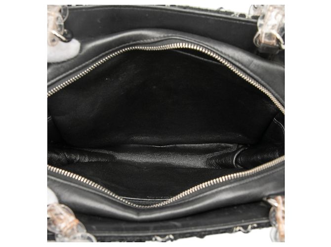 Borsa da shopping con catena e zip in tweed nero e resina Chanel - vista 4