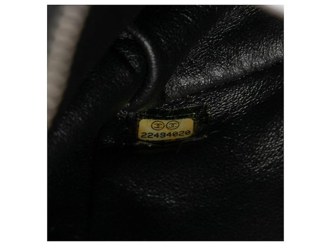 Borsa da shopping con catena e zip in tweed nero e resina Chanel - vista 6