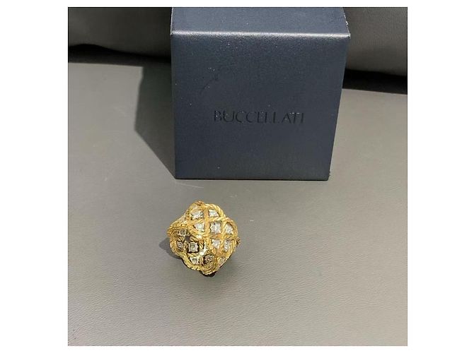 Buccellati gold and diamond cocktail ring - view 2