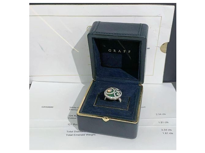 Cocktailring aus Weißgold mit Smaragd und 'Diamant auf Diamant' von Graff. Silber - Ansicht 6