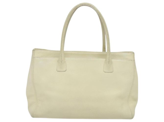 Chanel Reissue Cerf Executive Tote aus Leder Mittel Weiß - Ansicht 2