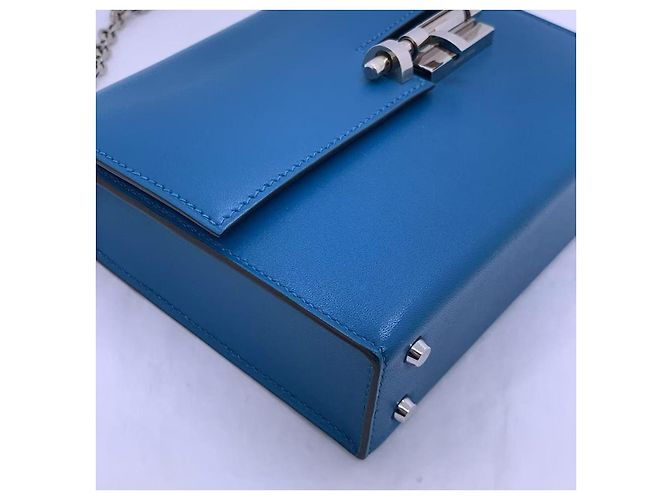 Borsa mini Verrou Chaine Hermès in pelle blu Tanzania - vista 3