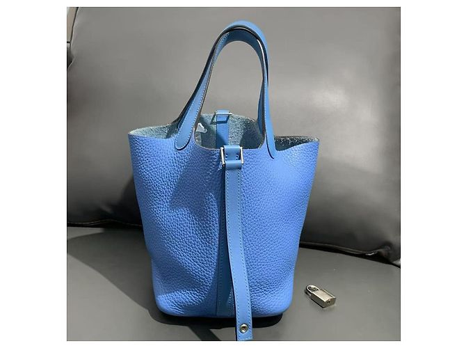 Borsa Hermès Picotin Lock 18 in pelle Clemence blu - vista 2