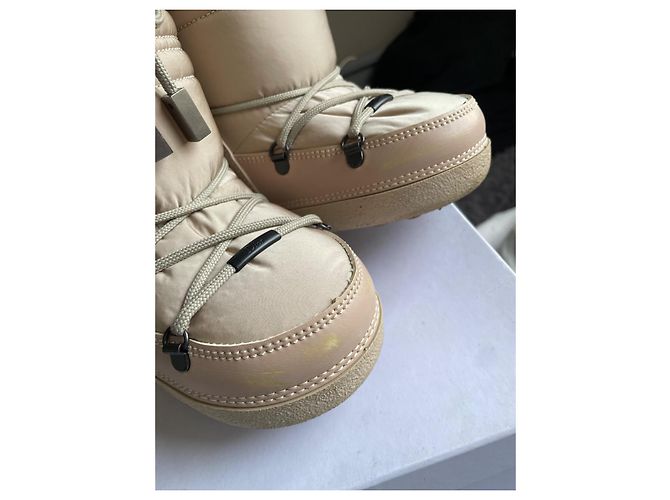 Botas Dior Moon Boots Bege em couro de avestruz infantil - vista 4