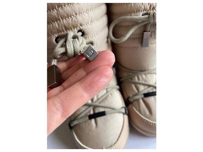 Botas Dior Moon Boots Bege em couro de avestruz infantil - vista 5