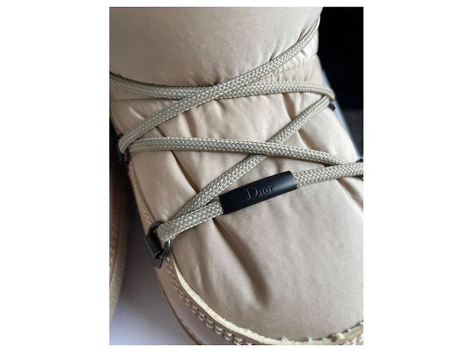 Botas Dior Moon Boots Bege em couro de avestruz infantil - vista 6