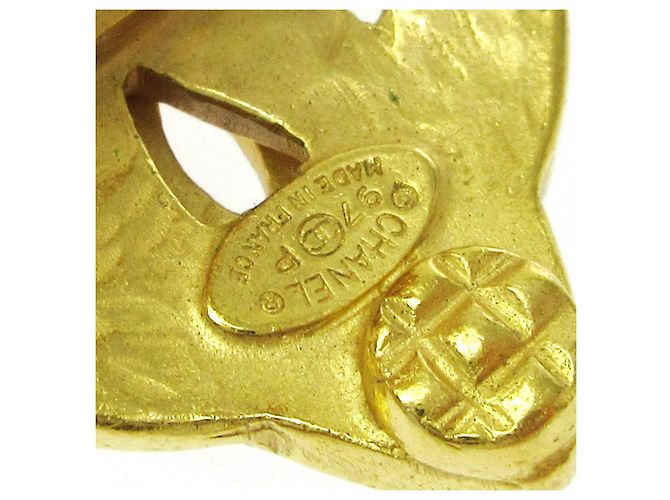 Chanel Vintage CC Heart Clip-On Metal Small Golden - view 4