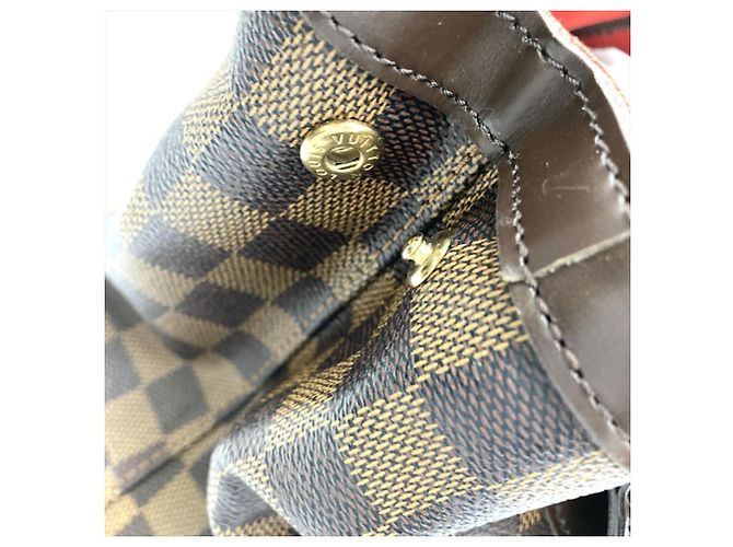 Borsa Hampstead PM Louis Vuitton Marrone - vista 9