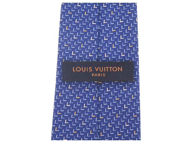 Louis Vuitton Silk Cravat in Blue - view 6