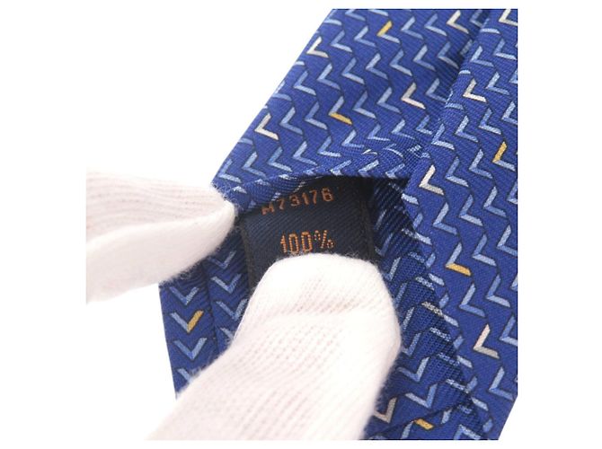 Louis Vuitton Silk Cravat in Blue - view 7