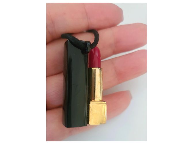 Collana Chanel con Pendente a Forma di Rossetto Nero e Oro D'oro - vista 5