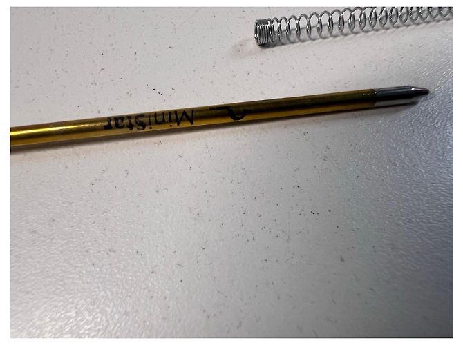 Escada Stylo rose en cuir texturé avec détails argentés - vue 8