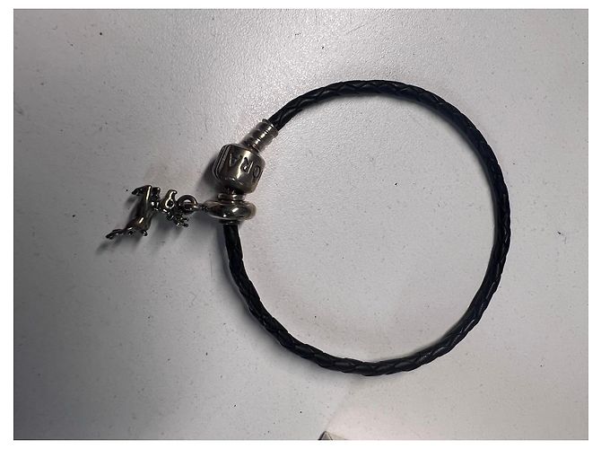 Bracciale in pelle intrecciata nera Pandora con charm Nero - vista 3