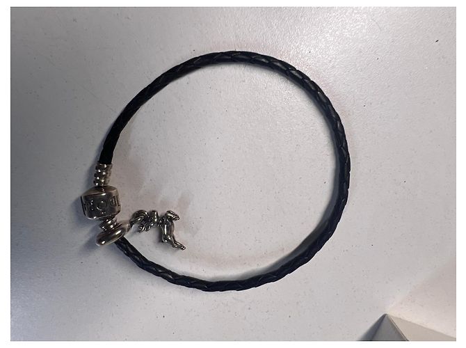 Bracciale in pelle intrecciata nera Pandora con charm Nero - vista 8