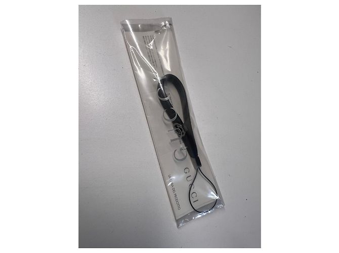 Cinturino per telefono Gucci GG Marmont in pelle nera Nero - vista 10