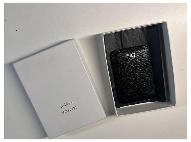 Dior compact mirror with black leather cover - view 2