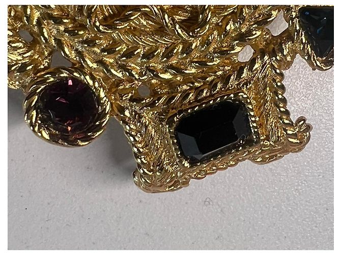 Balenciaga Spilla Croce Ornata con Pietre Nero D'oro Porpora - vista 19