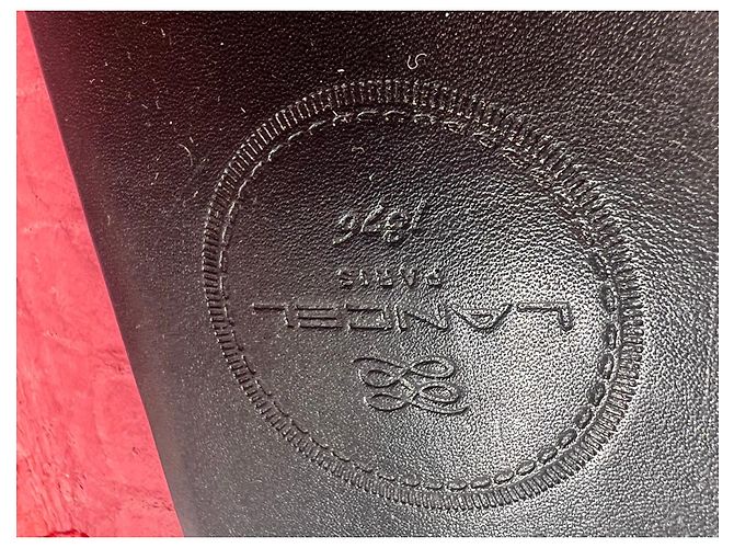 Textured red leather passport holder Lancel - view 8