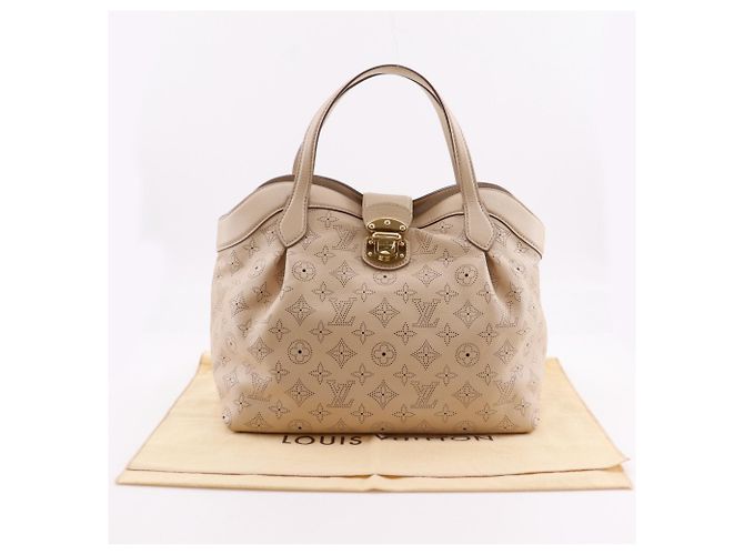 Borsa Louis Vuitton Mahina Shiels PM Beige - vista 14