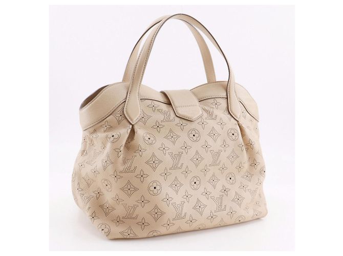 Borsa Louis Vuitton Mahina Shiels PM Beige - vista 3