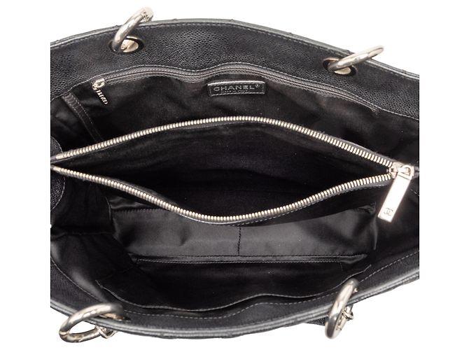 Chanel Große Einkaufstasche aus schwarzem Kaviar - Ansicht 4