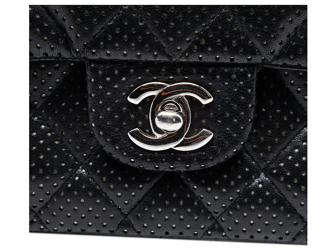 Chanel Nero Medio Classico Perforato in Agnello Doppio Faldone - vista 6