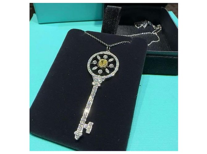 Tiffany & Co Pendentif clé kaléidoscope en platine, or jaune 18k, diamant 0,41 ct vvs2 Argenté - vue 3