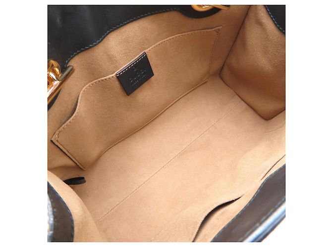 Sac à main moyen Padlock de Gucci - vue 8