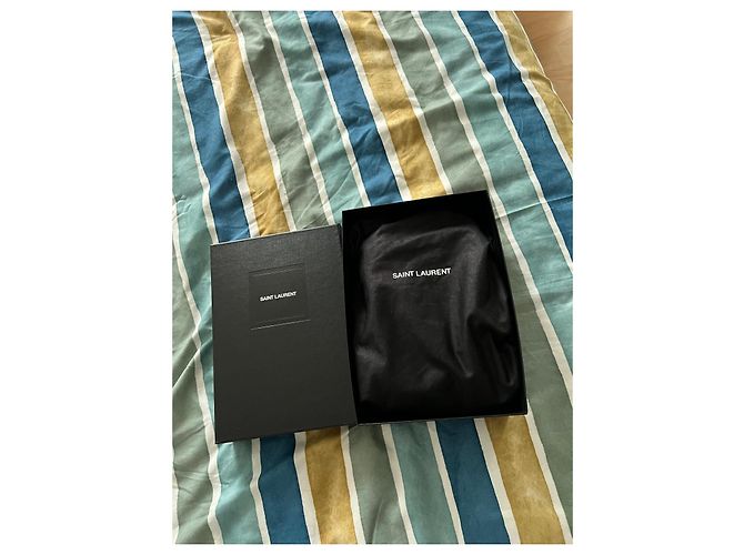 Borsa Saint Laurent Mini Loulou Toy Pelle Lampone - vista 14