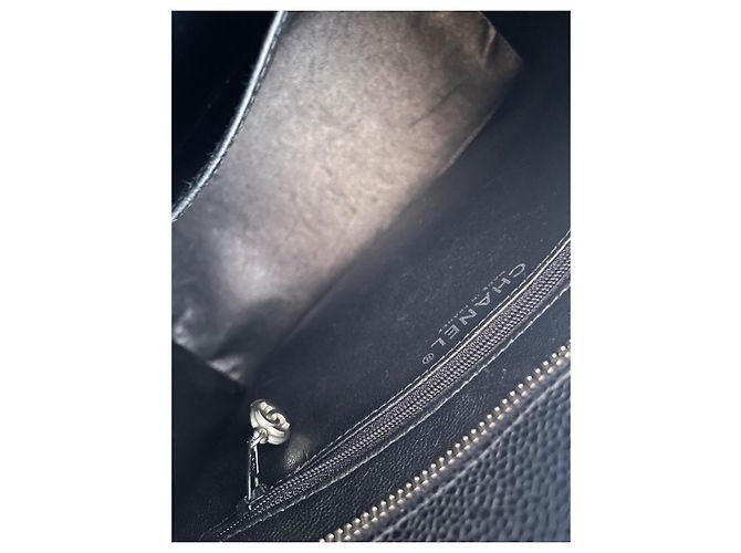 Borsa Chanel Medaillon Tote in pelle caviar nera Nero - vista 5