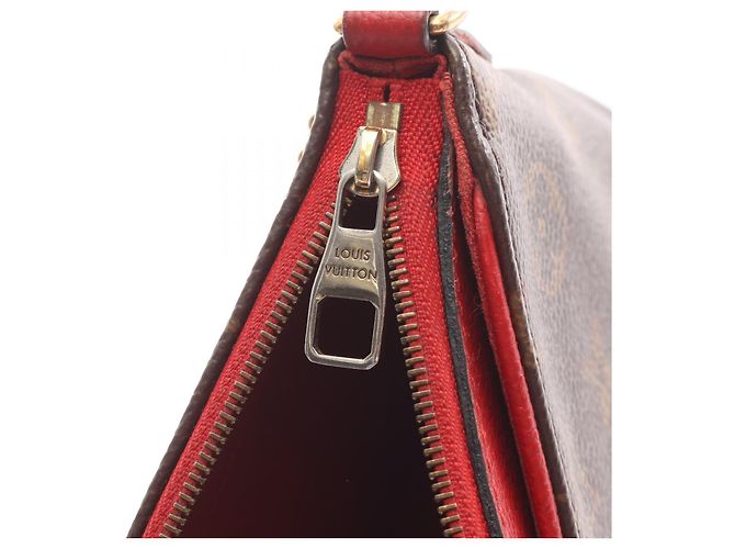 Bolsa Clutch Pallas Monogram da Louis Vuitton Vermelho - vista 7