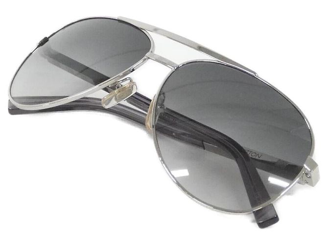 Louis Vuitton Attitude Pilot Metal Sunglasses Silvery Metallic - view 2