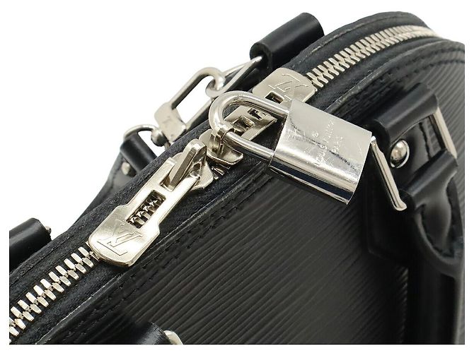 Borsa a mano Epi Alma BB Louis Vuitton Nera Nero - vista 5