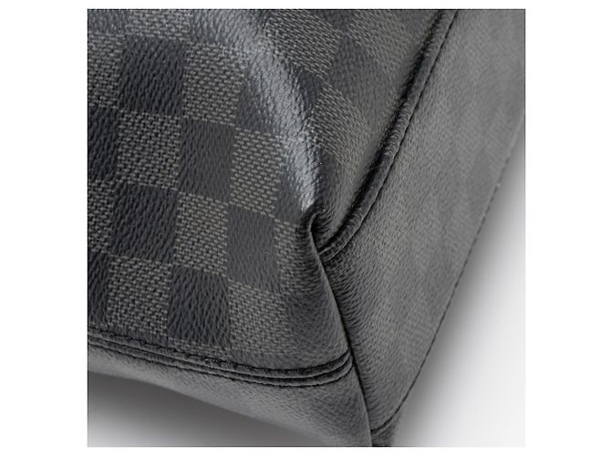 Borsa Anton Damier Graphite Louis Vuitton Nero - vista 10