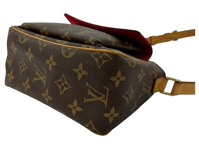 Borsa a spalla in pelle Monogram Vivasite PM di Louis Vuitton Marrone - vista 9