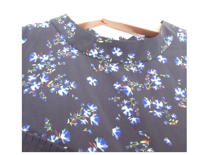 Autre Marque Ärmellose Bluse mit Blumenmuster LE CIEL BLEU Schwarz - Ansicht 3