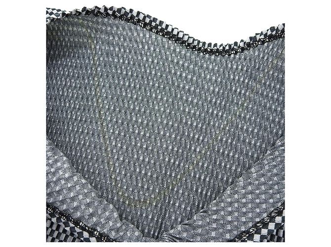Issey Miyake Kurzarm-T-Shirt mit Karomuster PLEATS PLEASE Schwarz Weiß - Ansicht 8