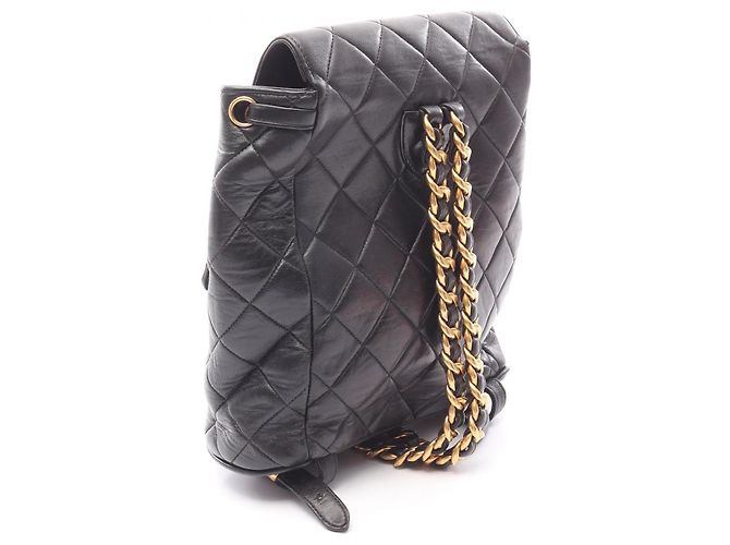 Timeless Chanel Matelassé Lammfell Rucksack Schwarz - Ansicht 2