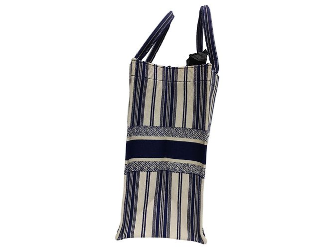 Christian Dior Große Dior Book Tote aus marineblauem Baumwollstoff - Ansicht 4