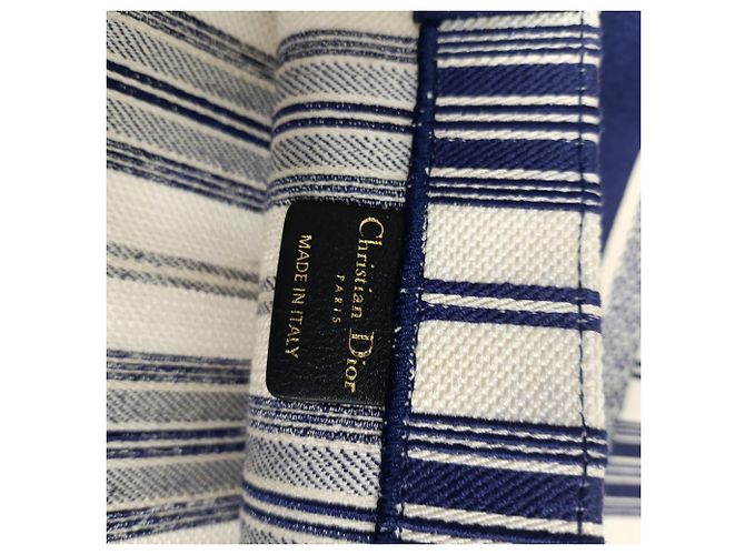 Christian Dior Große Dior Book Tote aus marineblauem Baumwollstoff - Ansicht 6